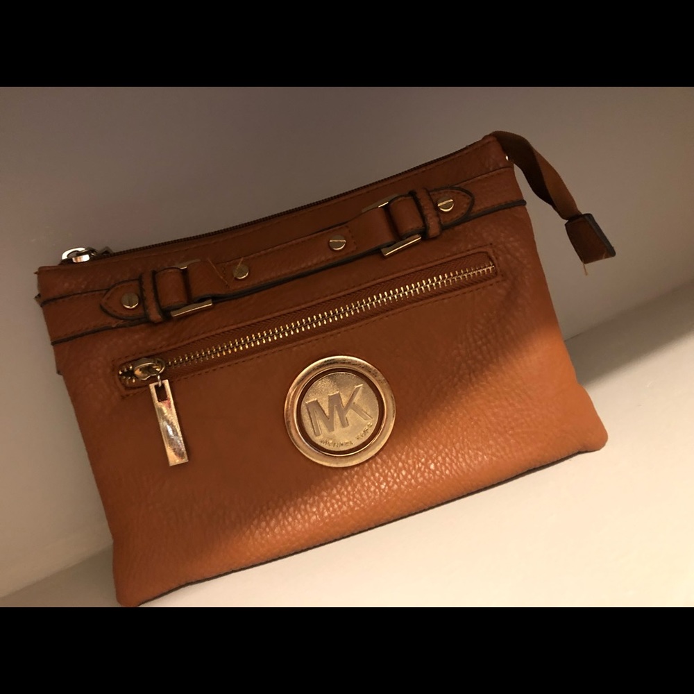 MK PURSE